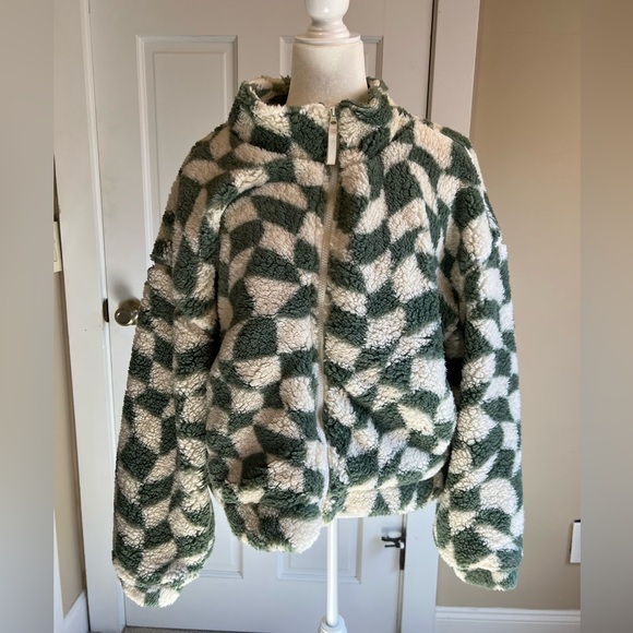 Tilly’s RSQ Print Women’s Sherpa Jacket, Size Large, NWOT - Picture 6 of 9
